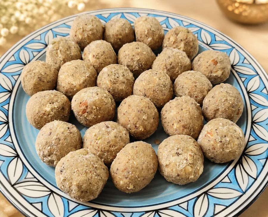 Panjiri Laddu (ਪੰਜੀਰੀ ਲੱਡੂ), homemade by Punjabi home cooks